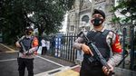 Potret Penjagaan Ketat Gereja di Indonesia Jelang Jumat Agung