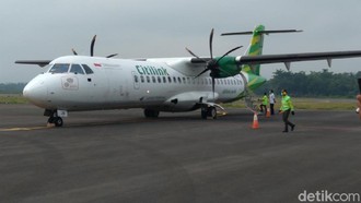 Ban Pesawat Citilink Pecah di Bandara Halim