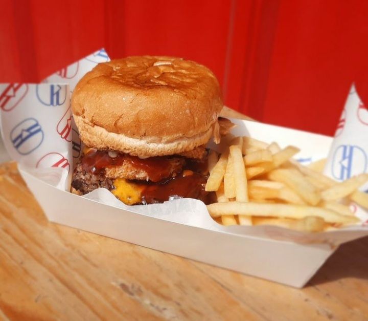 rekomendasi burger premium online di Jakarta dan sekitarnya.