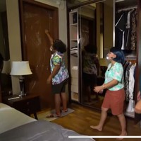 Kamar tersebut dilengkapi kamar mandi dan lemari untuk menyimpan koleksi pakaian mantan wakil wali kota Palu itu. (Foto: Dok: YouTube/Trans7 Official)