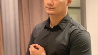 Namanya disorot setelah tersandung kasus narkoba. Agung Saga dikenal sebagai artis FTV yang membintangi sejumlah film. Ia juga berprofesi sebagai model. Foto: Instagram @agungsaga99