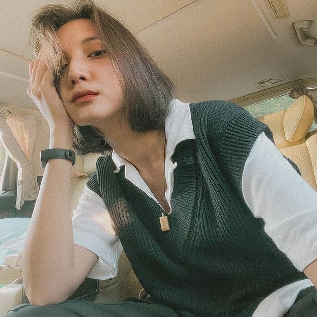 Lamaran Vidi Aldiano itu pun disambut dengan anggukan dari Sheila Dara seraya menerima. Vidi Aldiano dan Sheila Dara sendiri diketahui sempat menjalani hubungan selama 2 tahun lalu putus. Foto: Instagram/@sheiladaisha