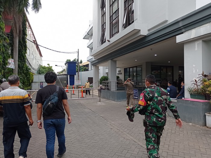 Suasana di Gereja Katolik Santo Petrus Paulus (Wilda-detikcom)
