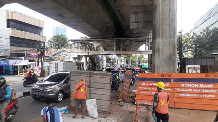 Titik galian terakhir di Jl Kapten P Tandean, Jakarta Selatan yang bikin macet.