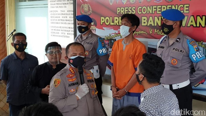 uang asing palsu