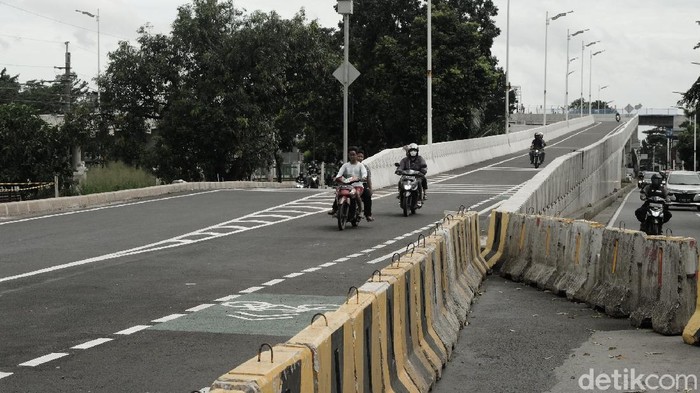 Uji coba Flyover tahap II Tapal Kuda Jaksel dilakukan hari ini Uji coba Flyover tahap II Tapal Kuda Jaksel dilakukan hari ini