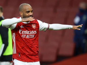 Masa Depan Lacazette Diselesaikan Akhir Musim