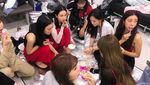 Cantiknya Chorong APINK Saat Jadi Model Soju dan Nikmati Es Krim