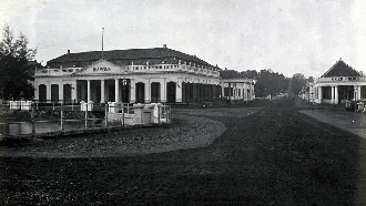 Lenyap Tanpa Jejak, Gedung Kolonial Jakarta Tinggal Foto