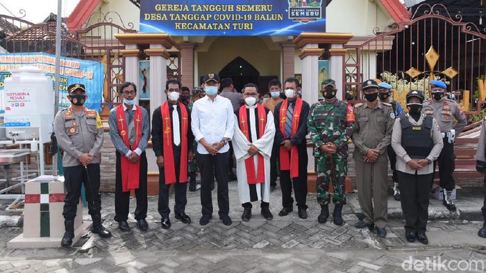Forkopimda Lamongan keliling mengecek sejumlah gereja. Mereka ingin memberikan rasa aman dan nyaman kepada warga yang menyongsong Paskah.