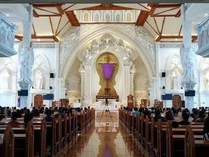 Jumat Agung, Prosesi Penciuman Salib di Katedral Denpasar Ditiadakan