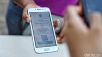 Jemaat yang mengikuti misa di gereja ini seminggu sebelum misa telah mendaftar. Setelah mendaftar jemaat akan diberi barcode untuk akses masuk ke dalam gereja.