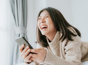 Kata Pakar Bahasa soal Tren Cuping Cute Typing, Menulis dengan Gaya Imut