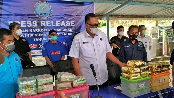 Konferensi pers di BNN Sumsel (Syahbana-detikcom)