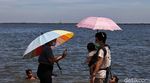 Libur Panjang, Pantai Ancol Diserbu Wisatawan