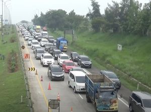 Libur Panjang Paskah, Tol Cipali Km 72 Macet