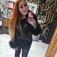 Saya mendapatkan banyak inspirasi makeup dan outfit dari boneka-boneka ini. Aku menyukai makeupnya, payudara besar, dan pinggang kecil, jelas Marilyn.Foto: Instagram/@mizz.intra