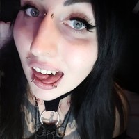 Selanjutnya Marilyn berencana akan melakukan prosedur Fox Eye Lift untuk merubah benntuk matanya. Saya ingin terlihat lebih palsu dan plastik tapi dokter membuatnya lebih natural, jelasnya. Foto: Instagram/@mizz.intra