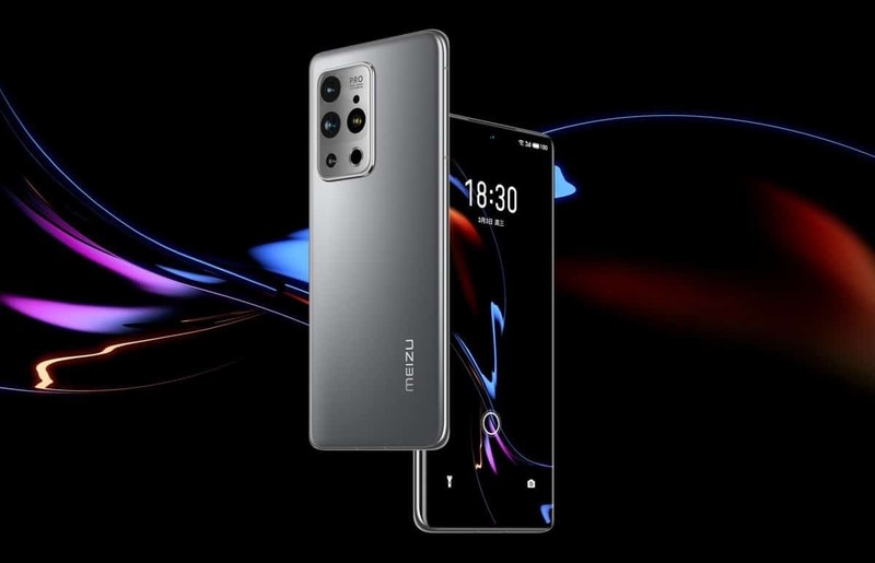 Meski di Indonesia sudah lama tidak hadir secara resmi, nampaknya produsen satu ini masih tetap jadi primadona di negara asalnya. Keduanya seri flagship ini pun hadir dengan desain yang familiar. Tak banyak yang berbeda baik dari Meizu 18 maupun Meizu 18 Pro, hanya terdapat pada dimensi layar, kamera serta kapasitas baterai.