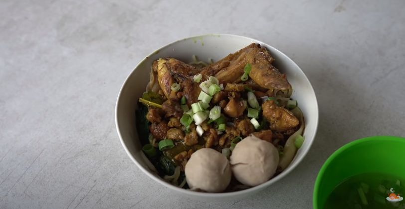 Waduh! Netizen Review Buruk Mie Ayam Aldi Taher, Padahal Rasanya Enak