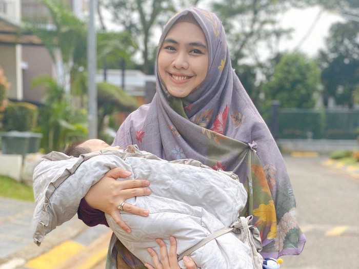 Oki Setiana Dewi