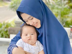Darah Anak Oki Setiana Dewi Dikirim ke Jerman, Butuh Ratusan Terapi untuk Jalan