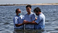 Sakramen Baptisan  adalah salah satu sakramen yang dipercayai oleh Gereja Protestan. Dan semua umat Nasrani menyatakan hal yang sama bahwa Baptisan ini adalah suatu keharusan untuk dilakukan orang percaya sebagai bukti atau tanda kita menjadi percaya atau tanda pertobatan.   