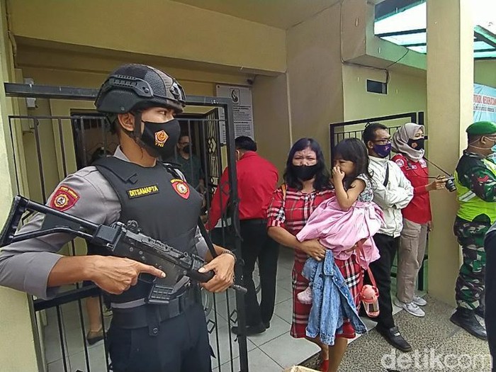 Pengamanan Gereja di Ciamis