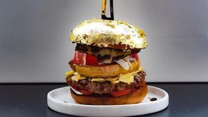 Wow! 5 Burger Premium Berlapis Emas 24 Karat Ini Harganya Rp 33 Juta