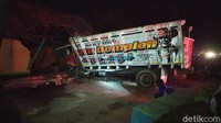 Insiden tersebut terjadi Jumat (2/4/2021) sore tepatnya di Kampung Harendong, Desa Sindang Galih, Kecamatan Karangpawitan.