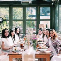 Momen bridal shower kian hangat dengan sesi bersantap bersama. (Foto: Instagram)