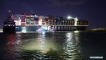 Melihat dari Dekat Kapal Raksasa yang Nyangkut di Terusan Suez
