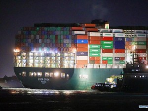 Kabar Terkini Kapal Raksasa yang Nyangkut di Terusan Suez
