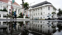 Menurut data BPS yang dirilis Kamis, (1/4/2021), jumlah kunjungan wisatawan mancanegara ke Indonesia pada Februari 2021 mengalami penurunan tajam sebesar 86,59 persen dibandingkan dengan jumlah kunjungan Februari 2020.