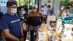 Foto: Sandiaga Berguru Pengolahan Kopi di Lereng Sumbing