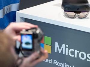 Kembangkan Apple Siri, Microsoft Gelontorkan Rp 287 T