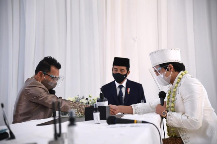 Momen Presiden Jokowi Jadi Saksi Pernikahan Atta dan Aurel