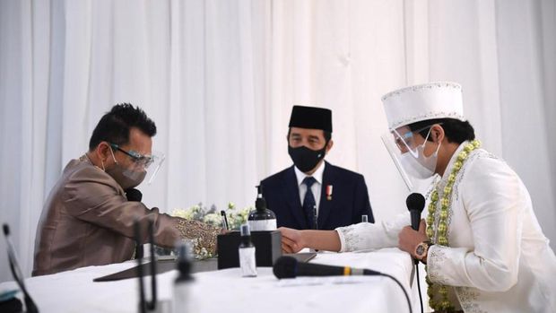 Momen Presiden Jokowi Jadi Saksi Pernikahan Atta dan Aurel