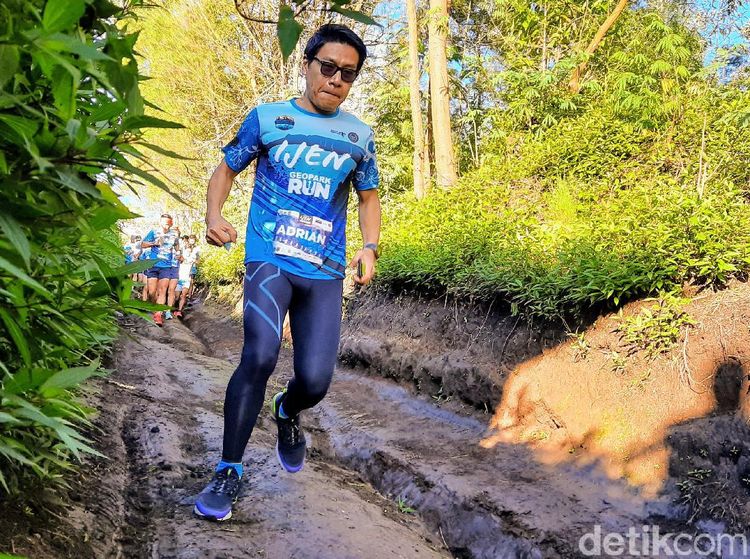 Foto: Ijen Geopark Run, Para Atlet Lari Tempuh Rute Sejauh 70 Km