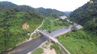 Selain jalan perbatasan, anggaran TA 2021 Kementerian PUPR juga digunakan untuk melanjutkan pembangunan akses perbatasan di wilayah Kaltara sebesar Rp 468 miliar. Anggaran tersebut dialokasikan untuk pembangunan Jalan Malinau-Semamu dengan target 2 km, Jalan Malinau-Semamu 1 (3,2 km), Jalan Long Semamu – Long Bawan (13,66 km), dan Jalan Long Nawang (3,9 km).Foto: Dok. Kementerian PUPR