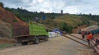 8 desa yang dilistriki adalah Desa Pala Pasang dan Desa Suruh Tembawang di Kabupaten Sanggau. Desa Laja Sandang, Desa Kumang Jaya, Desa Semuntik, Desa Kantuk Asam, Desa Kantuk Bunut dan Desa Merakai Panjang di Kabupaten Kapuas Hulu.Foto: Dok. PT PLN (Persero)