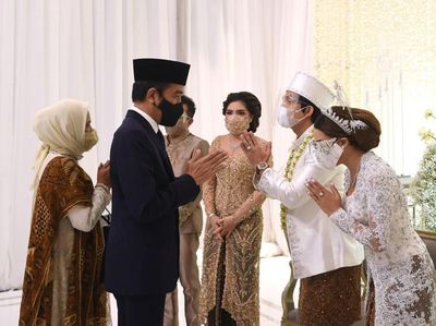 Momen Jokowi-Prabowo Jadi Saksi Pernikahan Atta dan Aurel