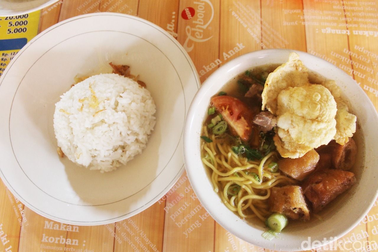 soto mie mang ohim yang rasanya segar di Bogor