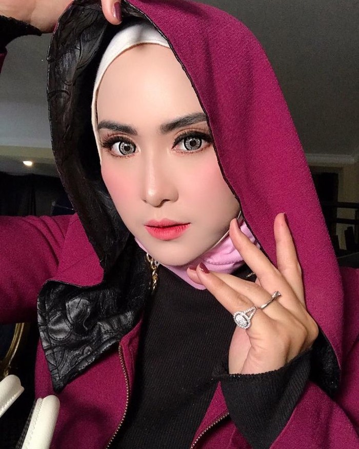 april jasmine dan ustaz solmed april jasmine dan ustaz solmed