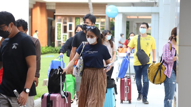 Bandara Ngurah Rai Bandara Ngurah Rai di hari Minggu (4/4).