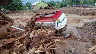 Banjir Bandang di NTT Tewaskan 23 Warga