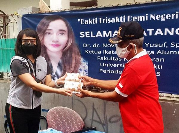 Donasi Telur untuk Penuhi Nutrisi Lansia