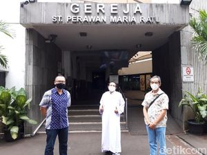 Ibadah Paskah di Gereja Santa Jaksel Berlangsung Khidmat dengan Prokes Ketat