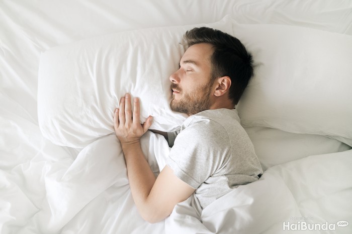 ilustrasi pria tidur pria tidur