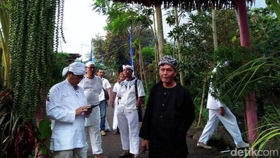 Kampung Jalawastu, Kampung Adat di Brebes